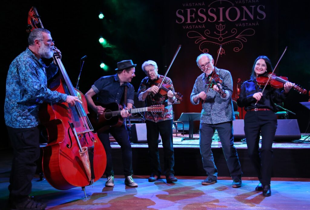 Västanå Sessions - Sébastien Dubé, Magnus Stinnerbom, Darol Anger, Bruce Molsky och Sophia Stinnerbom